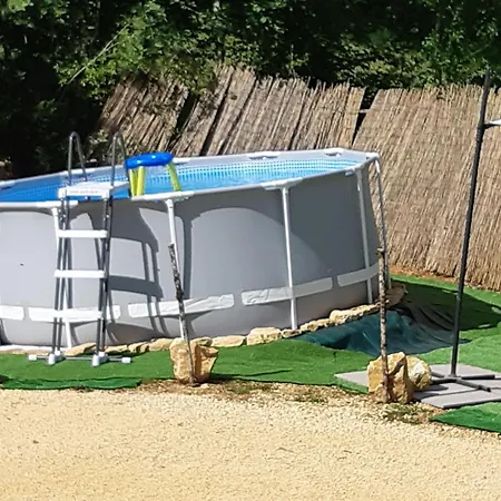 Tranquil Holiday In With Pool Holiday home