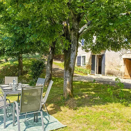 Tranquil In With Pool Semesterbostad Soturac