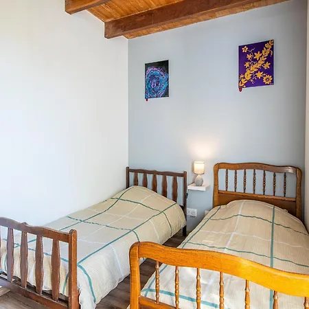 Tranquil In With Pool 別荘