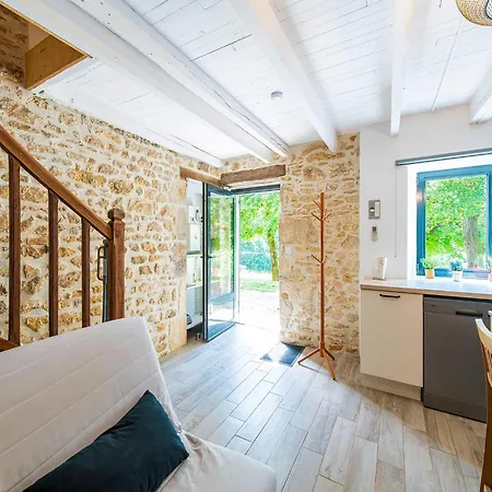 別荘 Tranquil In With Pool