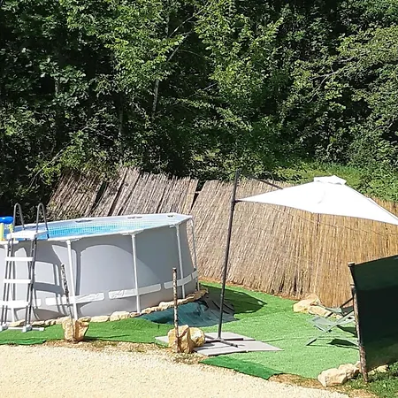 Semesterbostad Tranquil In With Pool