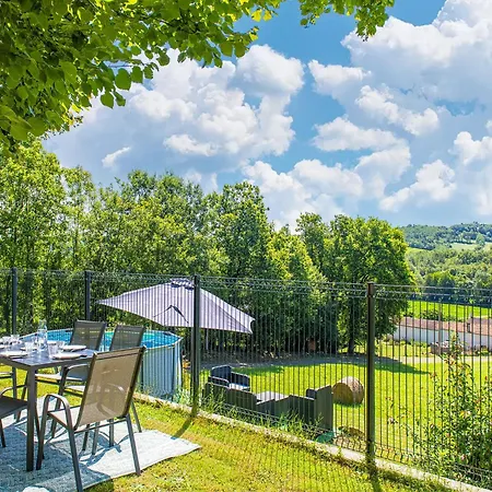 Semesterbostad Tranquil In With Pool Soturac