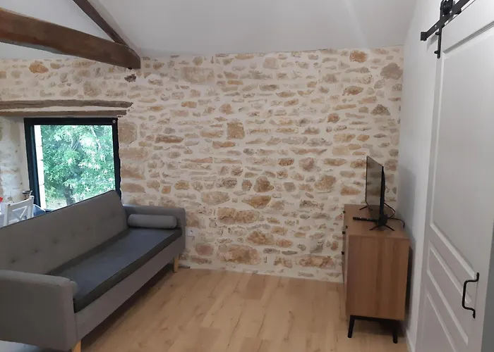 Hébergement de vacances Tranquil In With Pool *