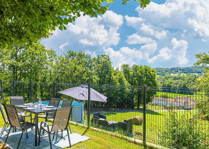 Hébergement de vacances Tranquil In With Pool Soturac