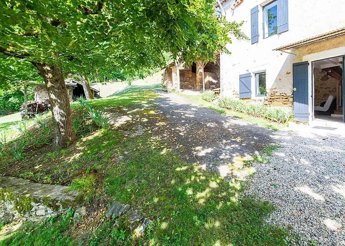 Hébergement de vacances Tranquil In With Pool