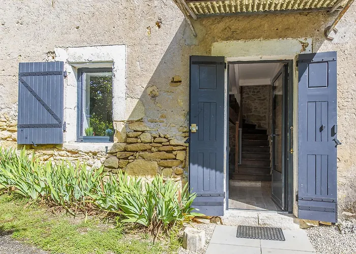 Tranquil In With Pool *